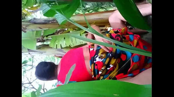 Outdoor aunty and young tamil guy fucking 18 year old desi