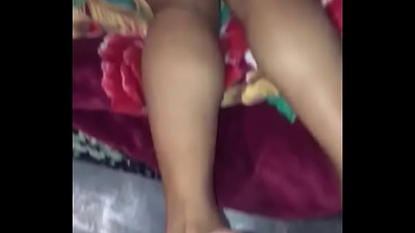 Esposa moviendo el culo 