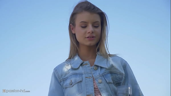 Asuna Fox, super hot model and banged after she picks up guy in park for a sensual fuck session  