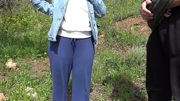 This american woman is CRAZY !!! She buys a dirty used dildo on the black market in a Muslim country !!!