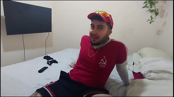 Perdi de prop&oacute;sito no videogame pro meu amigo comer meu cuzinho (COMPLETO NO RED)