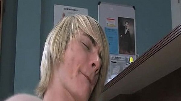 Muscle man s young twink