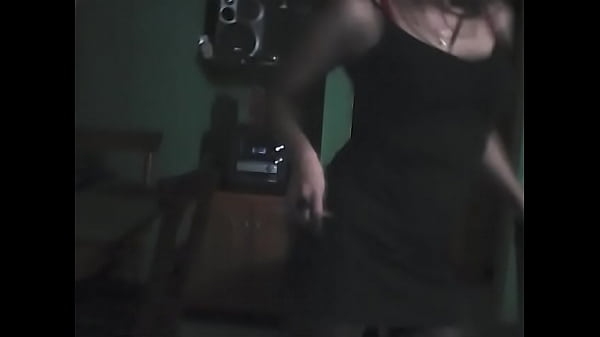 AMATEUR MADURA SE MASTURBA Y ENVIANDO PACK  SUSCRIBIR Y LIKE SUBO VIDEO COMPLETO....  