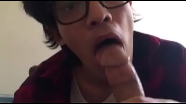 Un cruce&ntilde;o resiviendo placer  