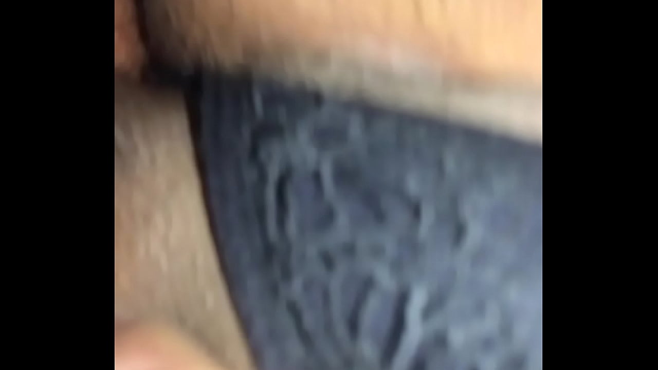 Carlita gozando en cabinas de salto