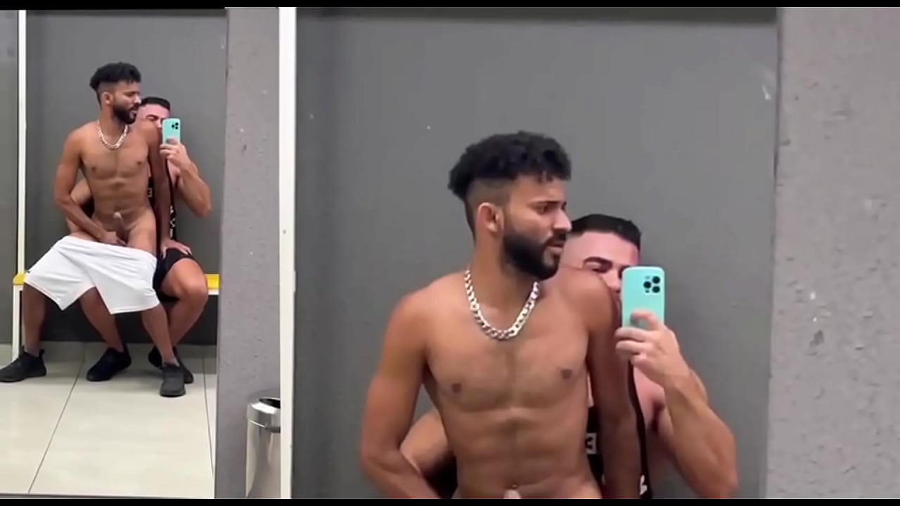 o fortao me pegou no banheiro da academia