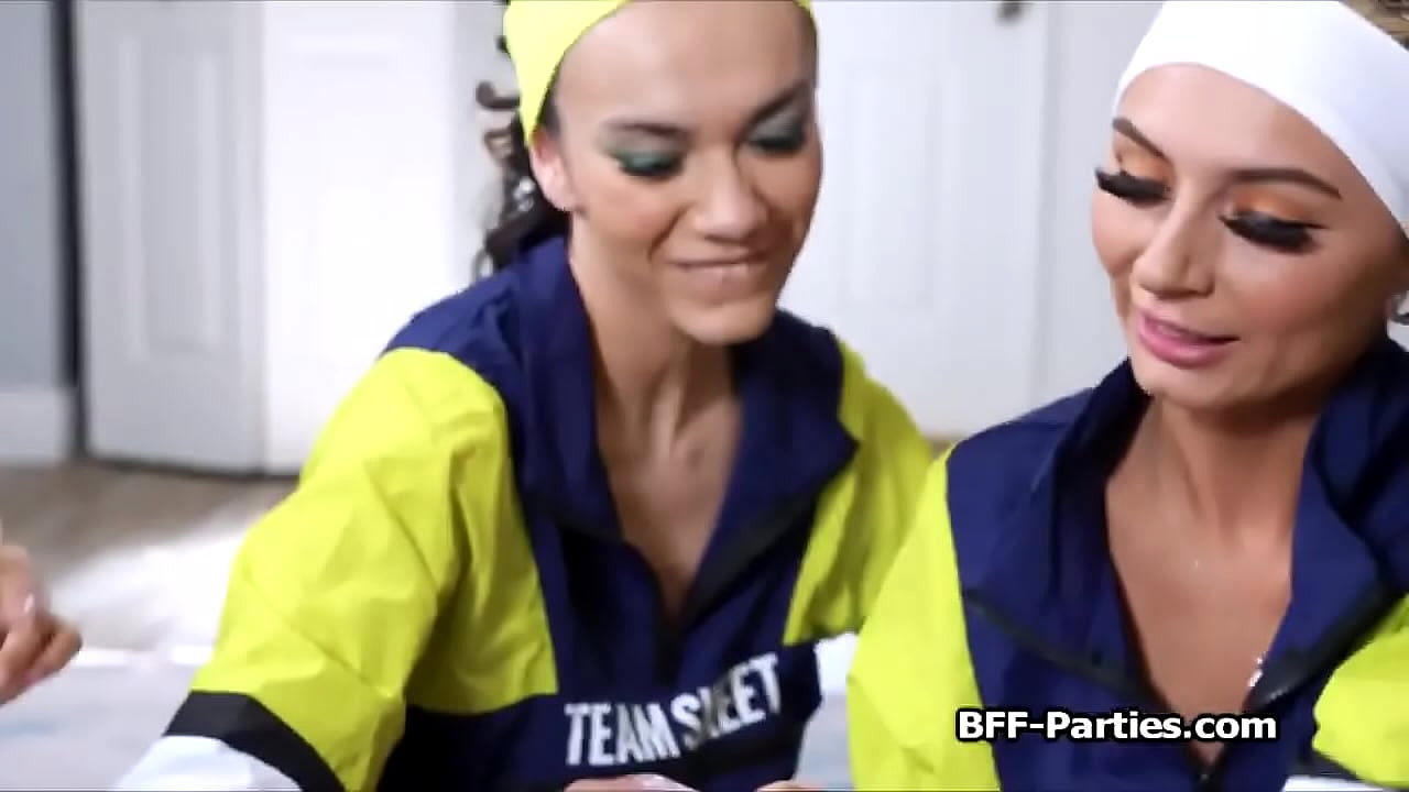 Perving on joggers ends in a hot foursome