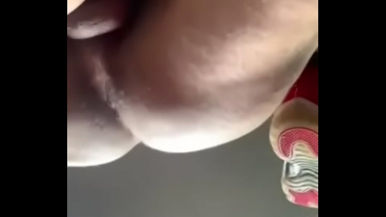 Gia tells Leovonni to give her some hard cock