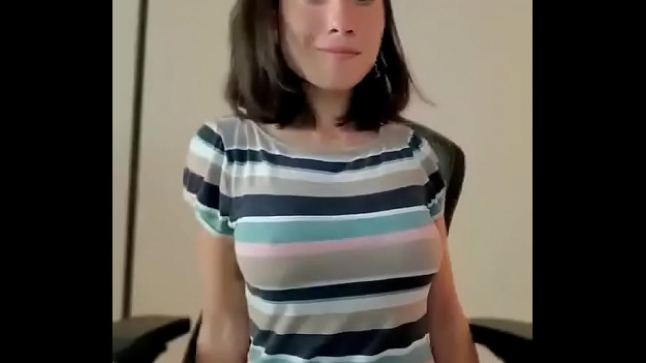 &iquest;&iquest;Alguien sabe como se llama ella???