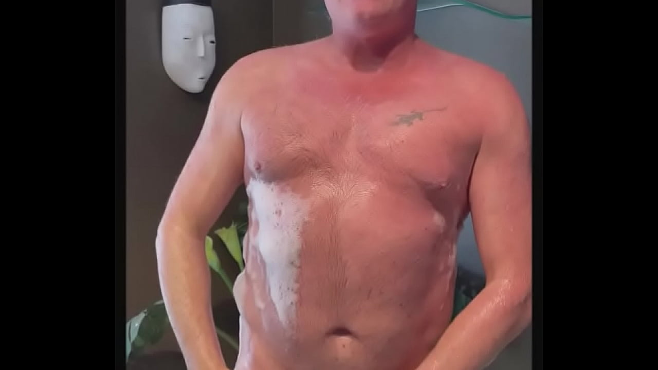 Dom Rod pr&eacute;sente son identification pour XVIDEOS