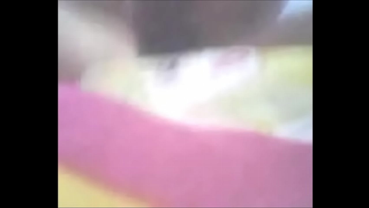 hayy!! que rico cojiendomela por el culo en la cama de su hermana