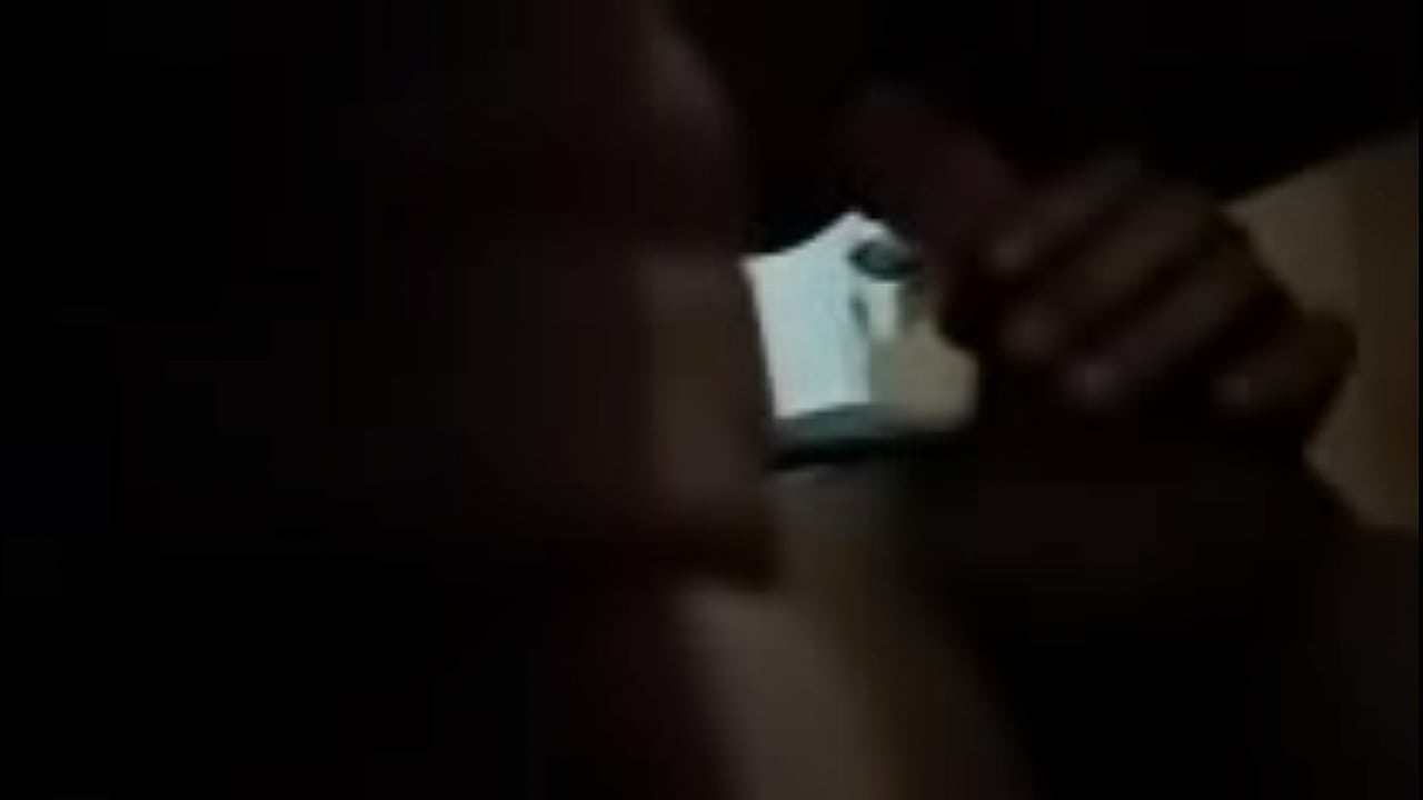 สาวสวยแหย่หีเล่นจนน้ำแตกเต็มแตด