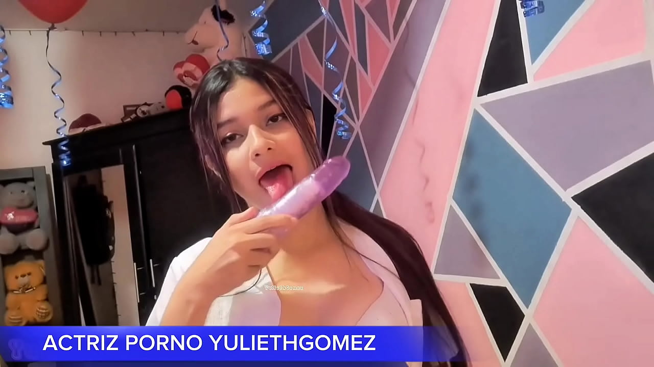 NAUGHTY GIRL CAME TO PROVOKE ME WITH A SHORT DRESS WITHOUT PANTIES, MOVED HER ASS ON THE STICK AND IT CAME OUT (CASERO REAL)