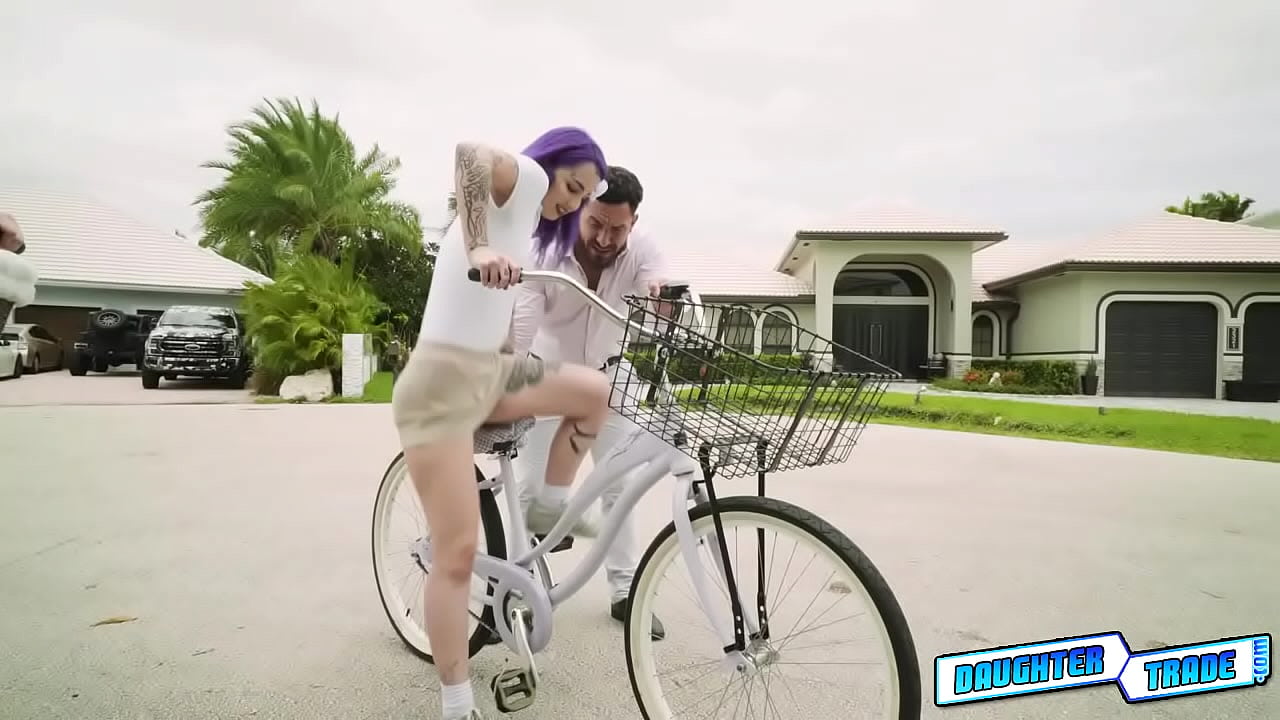 Jessae Rosae and Val Steele popping out their teen pussies for each others daddies