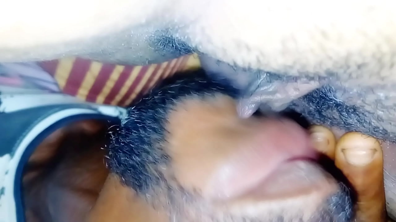 Pretty favour. All I want for my Xmas is sucking