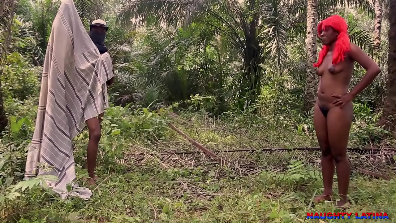 NAUGHTY LATINA ON HARDCORE THREESOME  = I LOVE FAT COCK