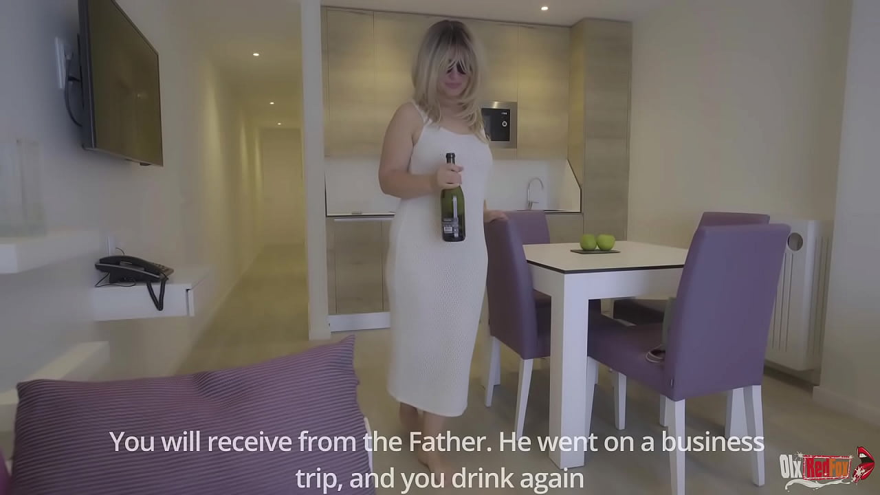 Madrastra se abalanza sobre la polla de su hijastro despu&eacute;s de una fiesta nocturna, no tienes que decirle nada a mi marido, puedes follarme el culo