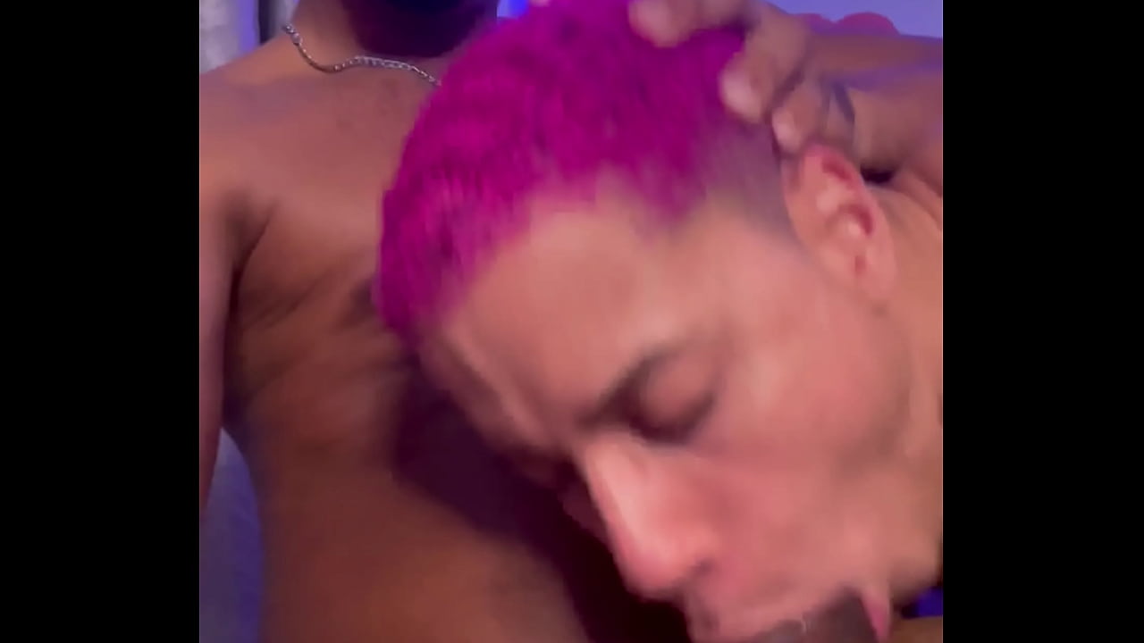 Fiz o cu da puta rabuda de buceta