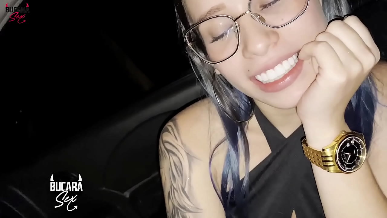 Follando en el carro con mi ex,ya que en mi casa se encuentra mi esposa