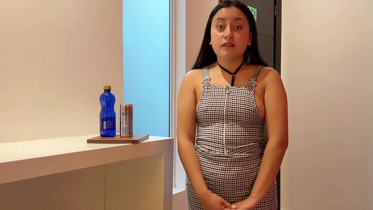 La mesera del motel era una verdadera puta, me corr&iacute; en su co&ntilde;o.