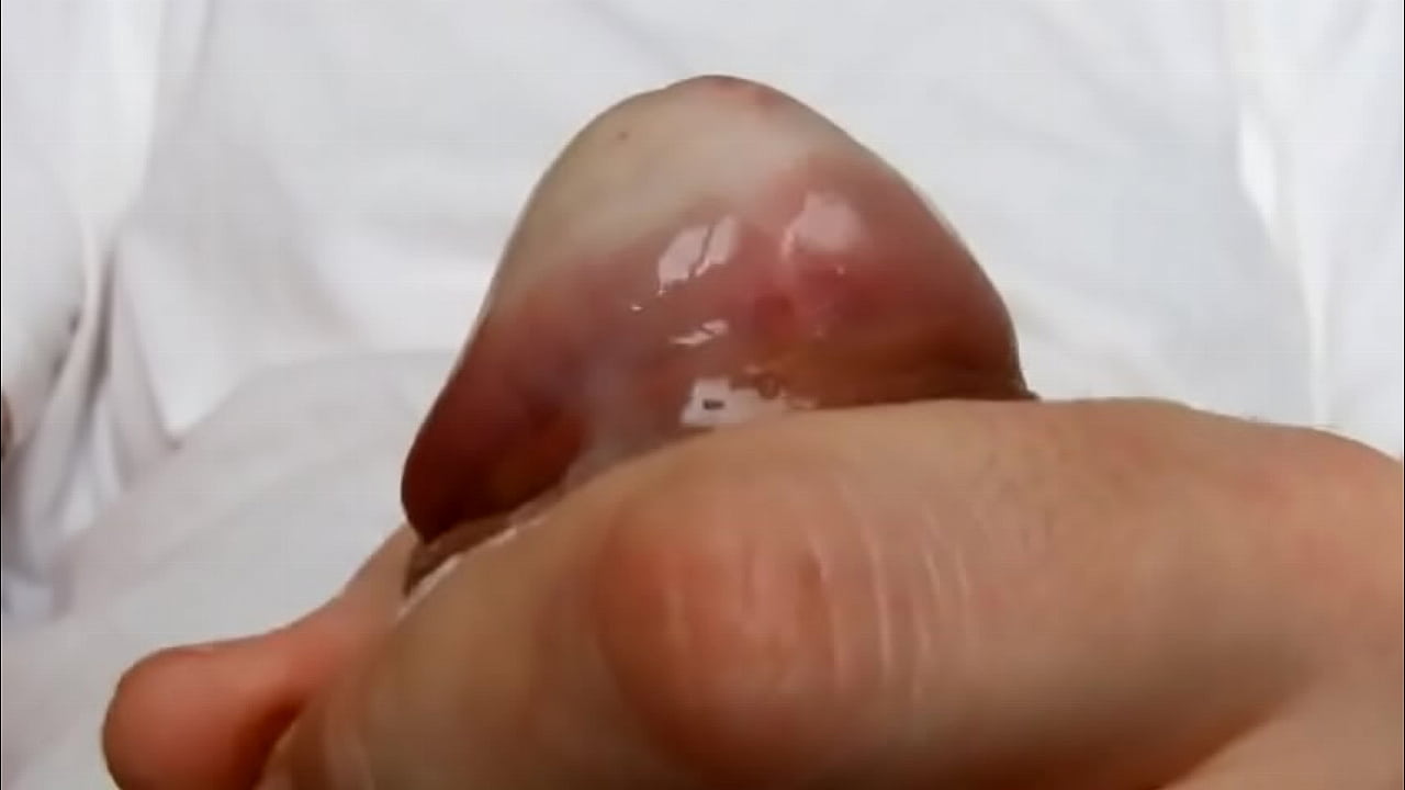 branle ejac c2c en gros plan