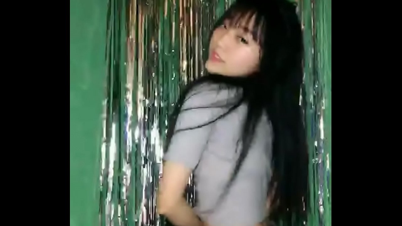 Asian girl sexy dance Uplive