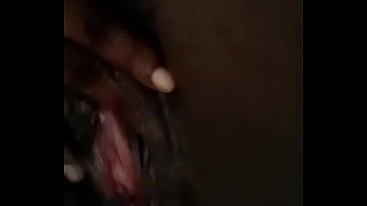 Hot wet milf loves playing with her pussy