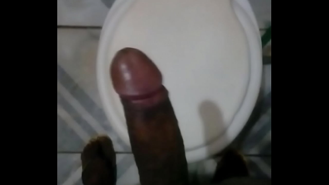 Punheta gostosa em casa