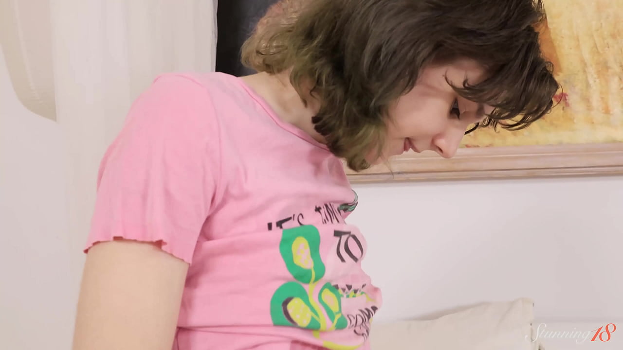 Lil Tits Babe Skye Young Is Rubbing One Out Like A Slut!