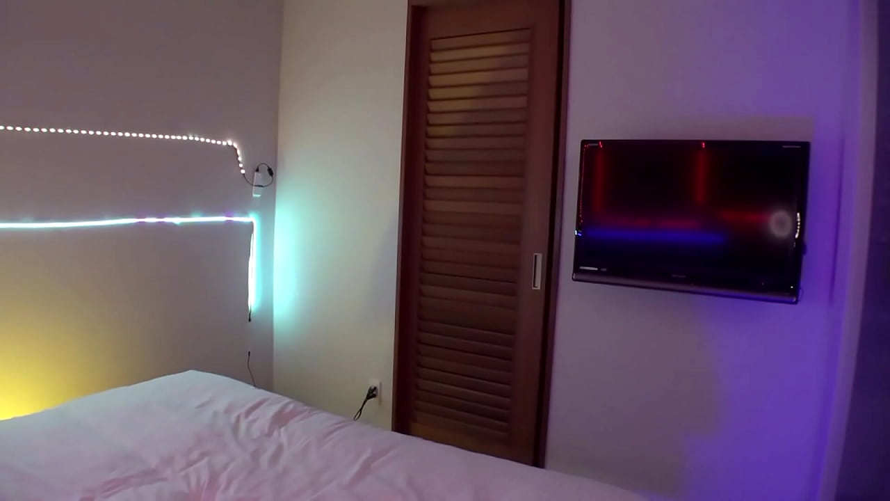 弄るたびピュッピュと潮吹きを連発する超敏感マ○コ！バイブもチ○ポもハメまくる嵌メグルイ！！エロすぎる網タイツチャイナドレスに欲望爆発！！パワーファックで本気イカセ！