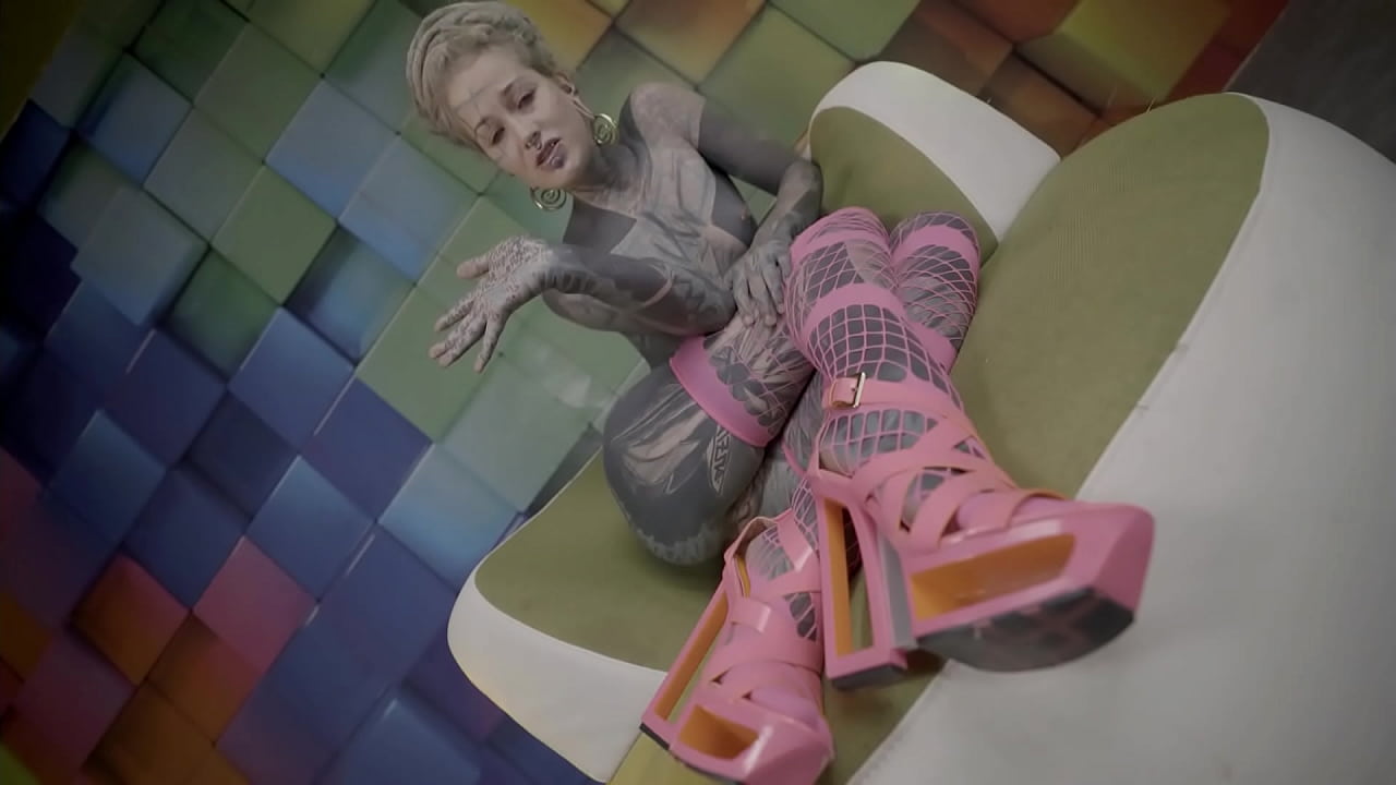 Tattooed TEEN taking her time opening up for ANAL play