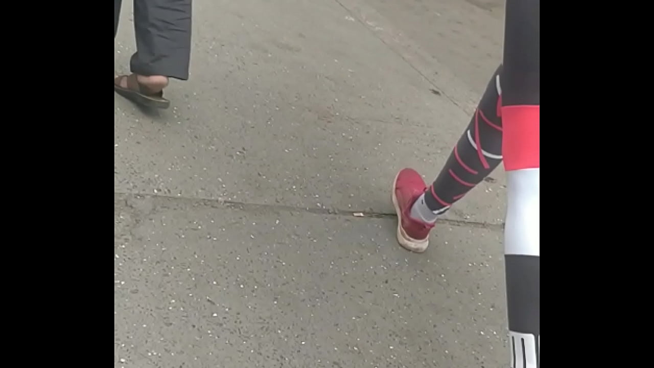 Cury ass Indian in tight gym tracks