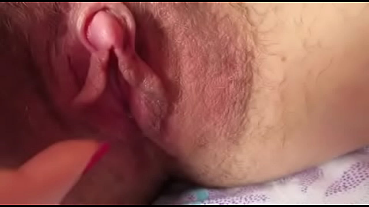 SE MASTURBANDO AT&Eacute; PINGAR GOZO