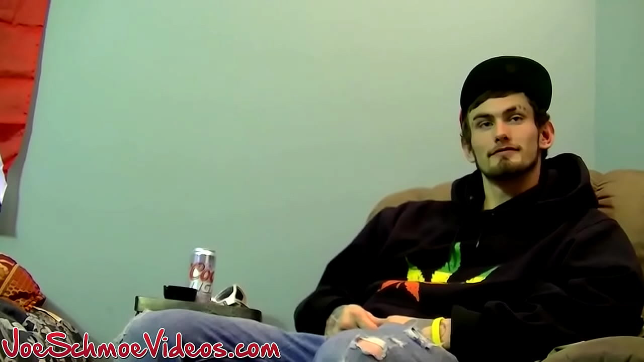 Solo amateur jerks off his huge dick