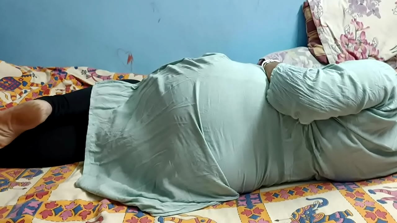 Desi Housewife Enjoyed and get Gaand messaged