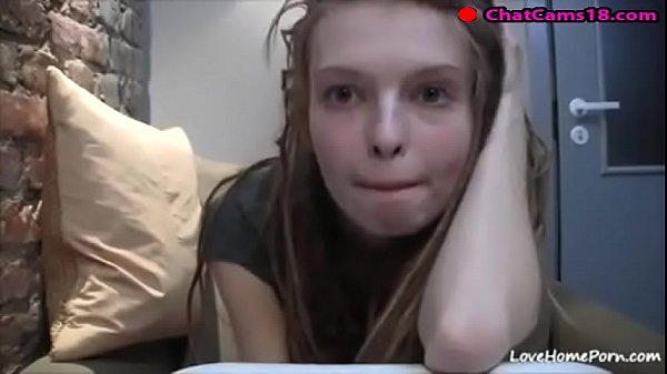 prettiest solo teen chatting with her fans