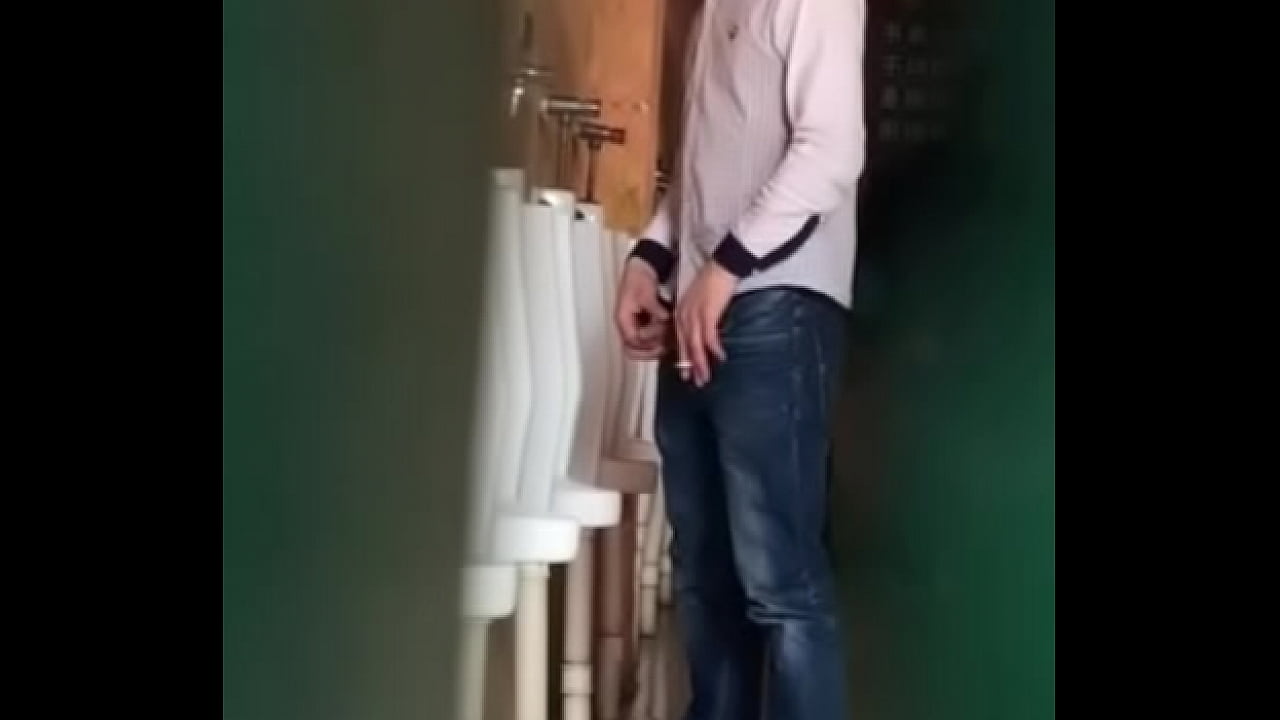 tumblr o4owukD5Az1ucri19