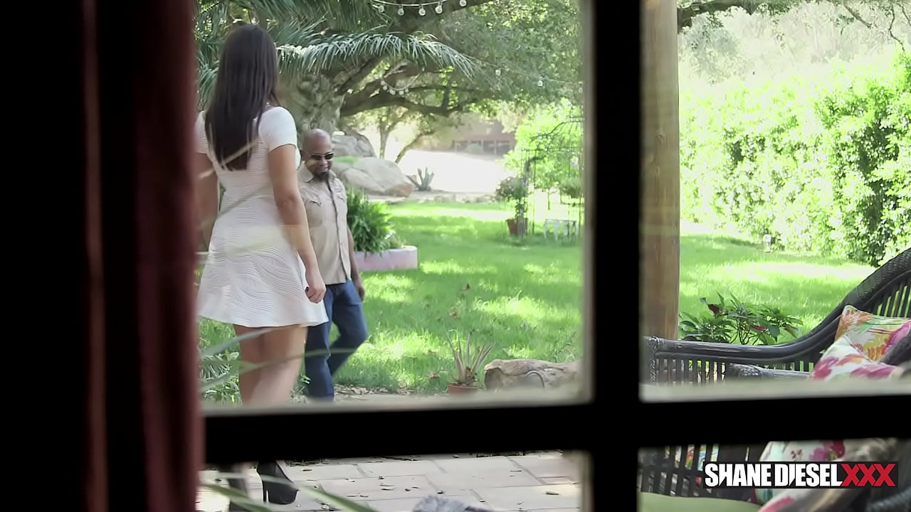 ShaneDieselXXX - Hotwife Cheats With Huge Big Black Cock While Husband is Away