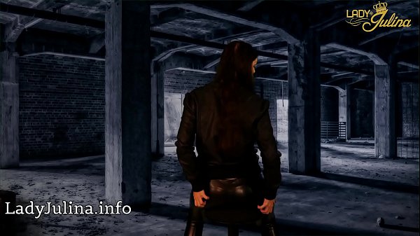 Herrin sucht dein Gesicht f&uuml;r ihren geilen prallen Leder Leggings Arsch