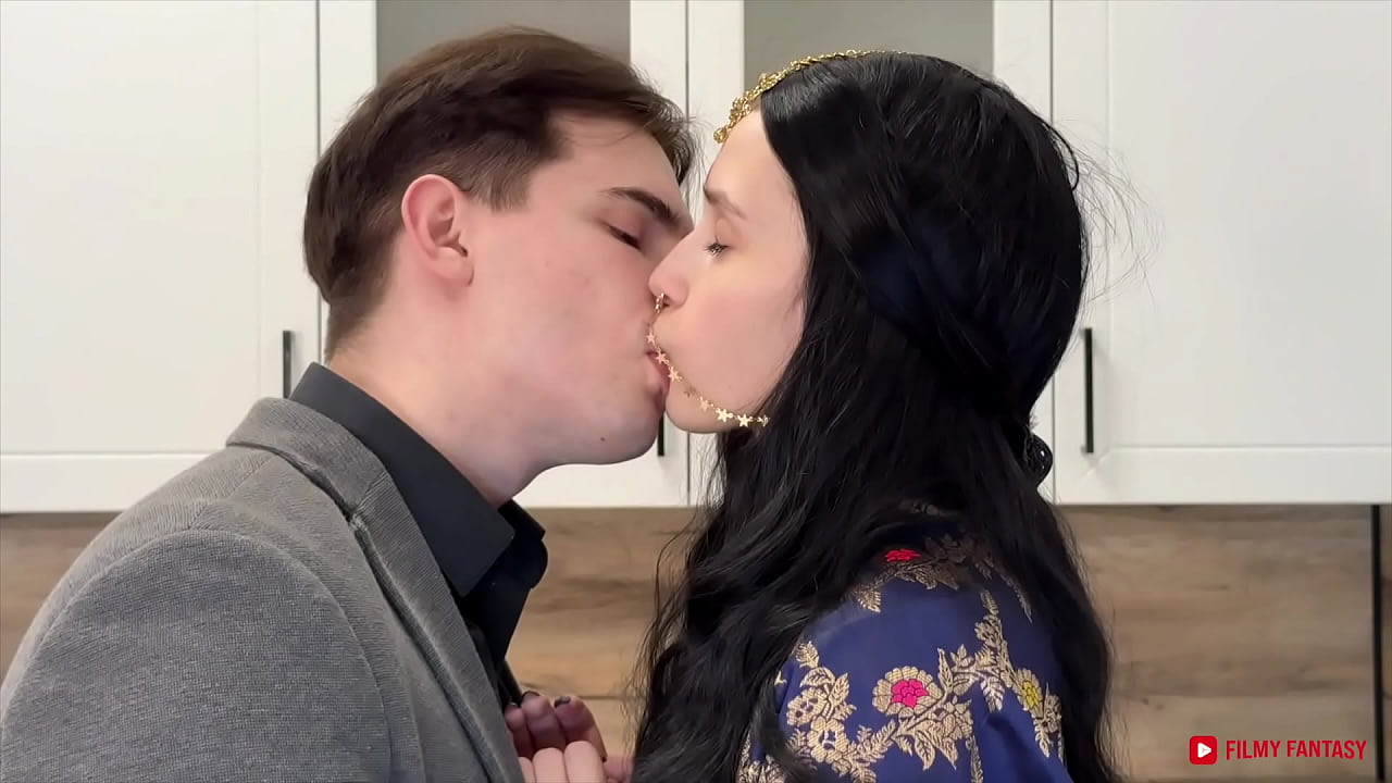 हीरामंडी की रंडी - नज़रिया की मारी - मूतने वाला वीडियो