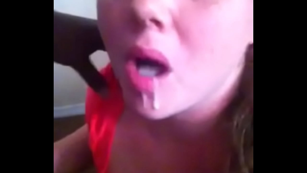 White girlfriend swallow