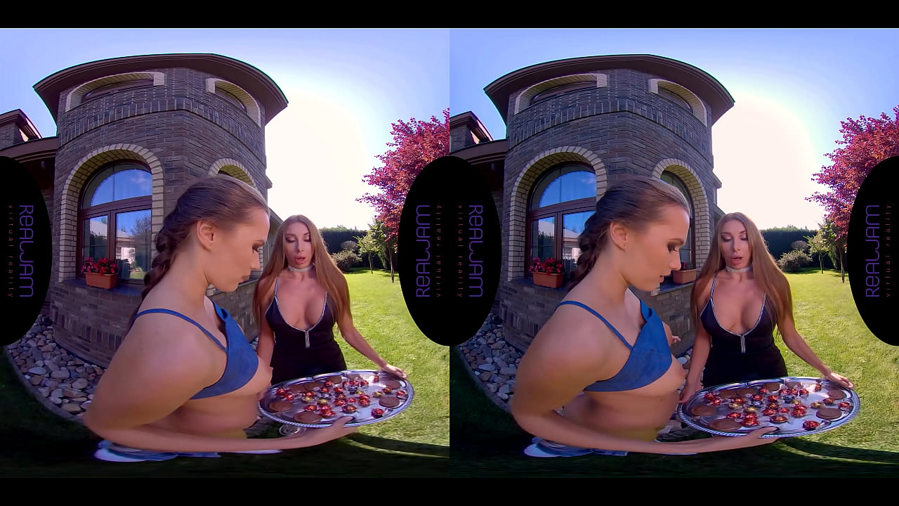 Marilyn Crystal, Stacy Cruz - Unexpected visit