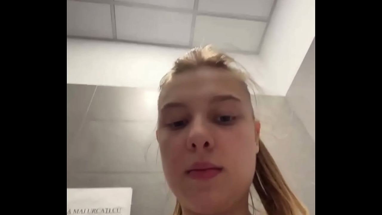 Fingering in the changing room