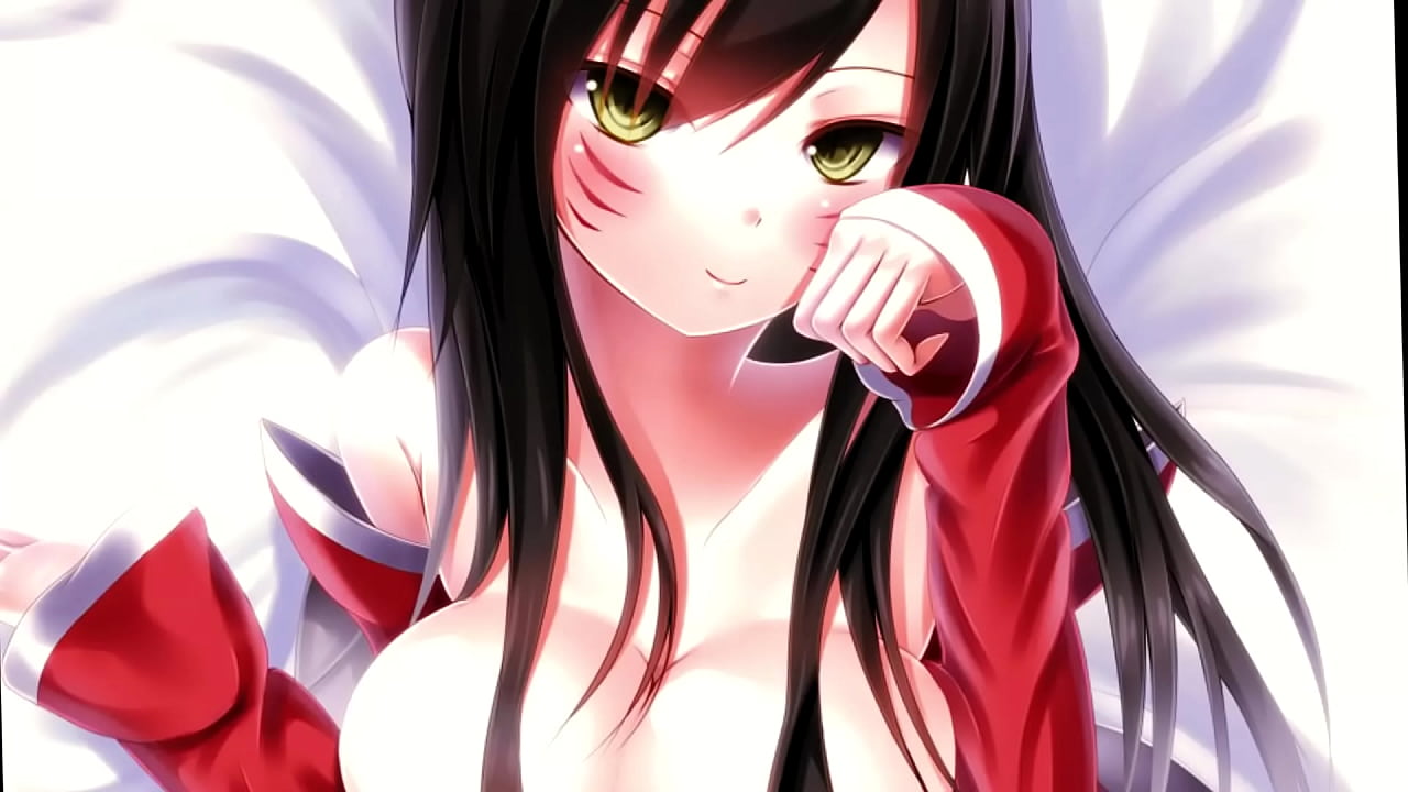 Ahri gets drown in love! <3