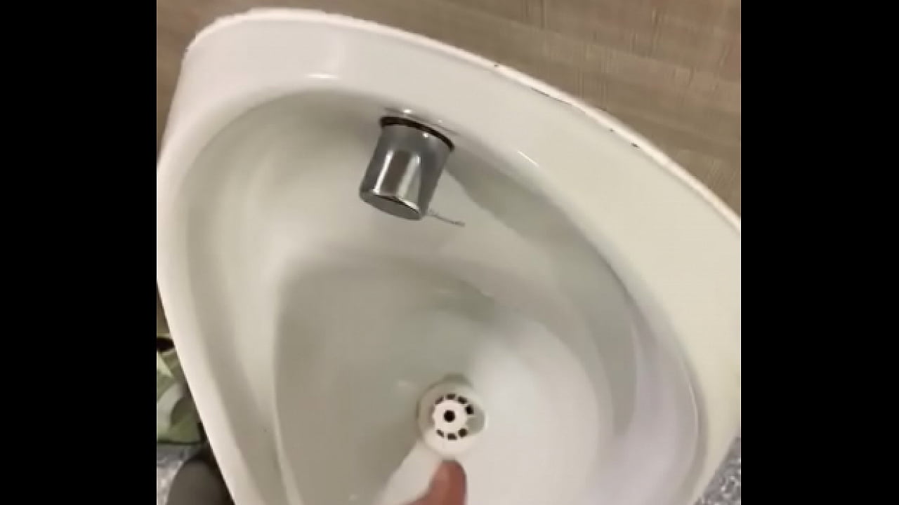 Public masturbation rubbing my cock