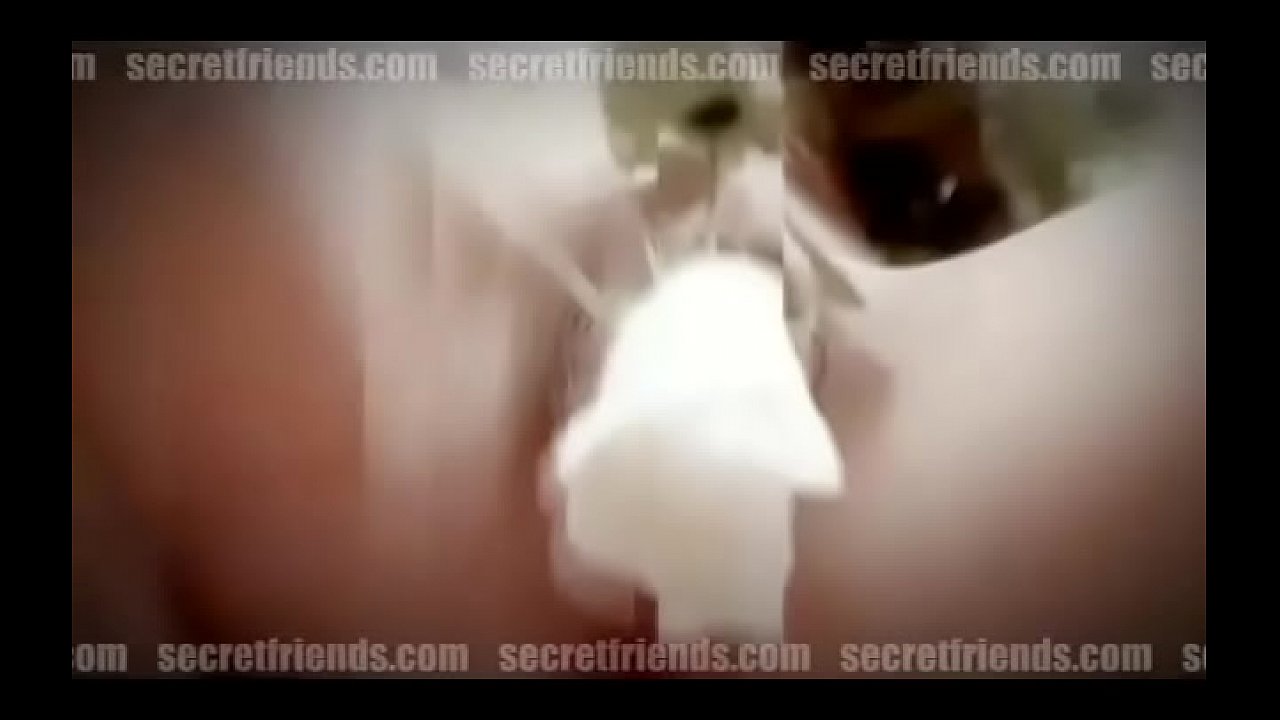 CamGirl Pleasuring Herself LIVE