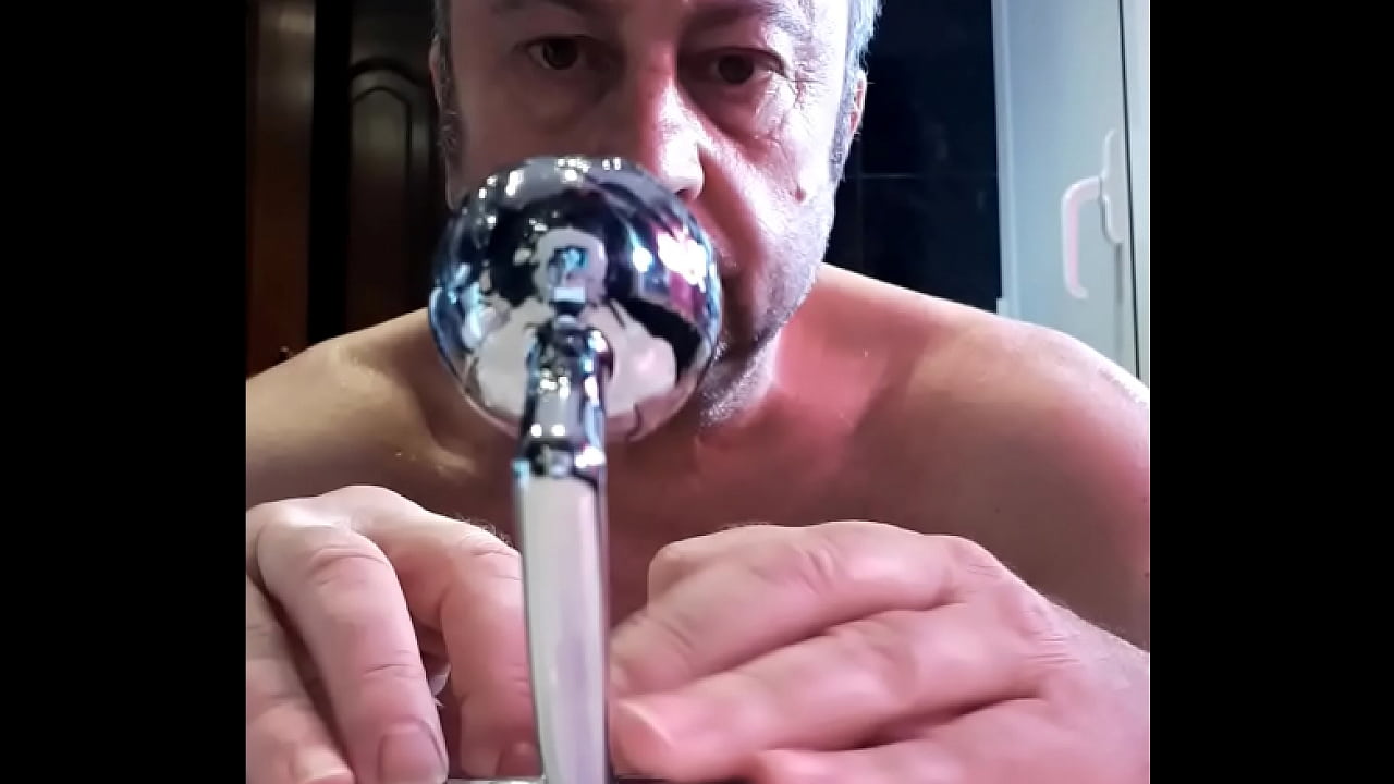 &iquest; C&oacute;mo se pondr&aacute; esto ? Empezar&eacute; por el culo - AnzzoSan