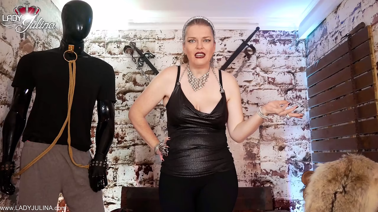 Du wichst zu viel, habe ich recht? Ja, ist klar, st&auml;ndig hast du deine Hand am Schwanz, deswegen sollte das jetzt auch aufh&ouml;ren und dein Orgasmus wird durch eine dominante Frau Kontrolliert und gesteuert.