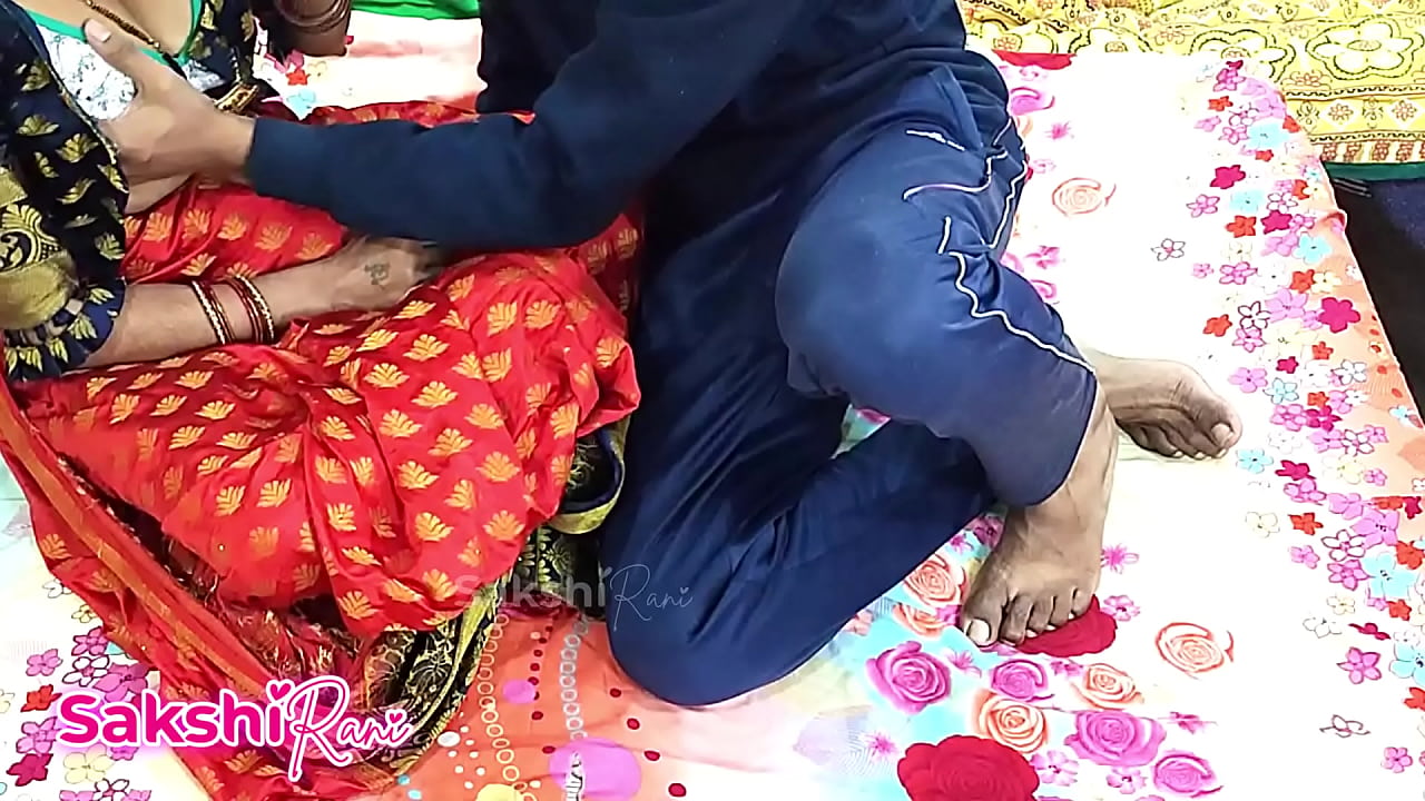 Indian Desi Hot Bhabi Sakshi Ki Chut Ki Garma Garam Chudai, Indian saree sex xxx video hindi dirty talk