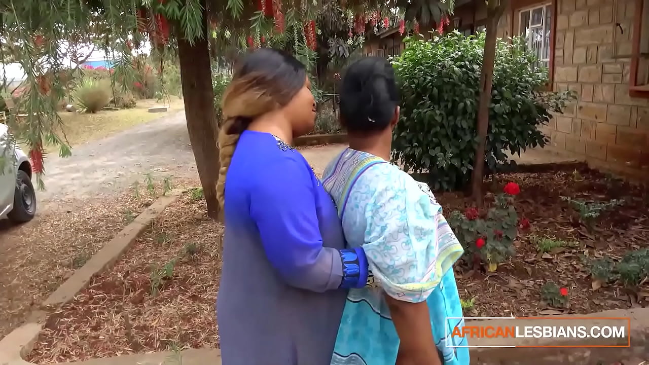 Big Saggy Tits BBW Ebony Sluts Share Massive Dildo And Make A Mess All Over The Bed